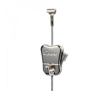 Pour charges jusqu'à 44 lbs : câble d'acier + crochet STAS zipper