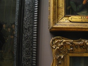Picture frame hanging